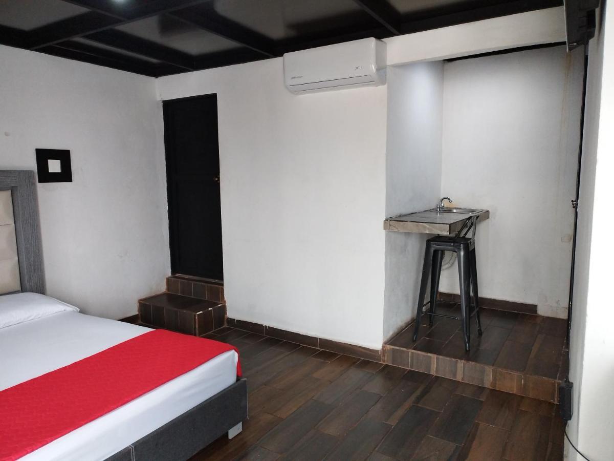 Black And White #3 En San Nicolas De Los Garza Aparthotel Монтерей Екстериор снимка