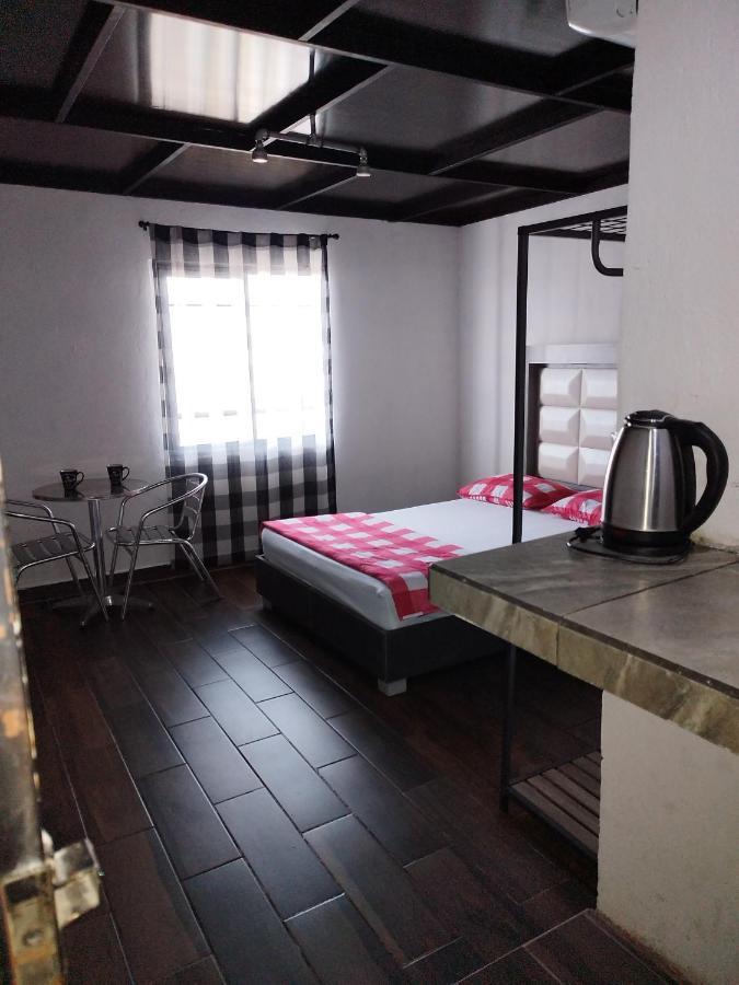 Black And White #3 En San Nicolas De Los Garza Aparthotel Монтерей Екстериор снимка